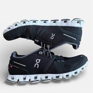 On Cloud 5  Women’s Running Black and White sneakers